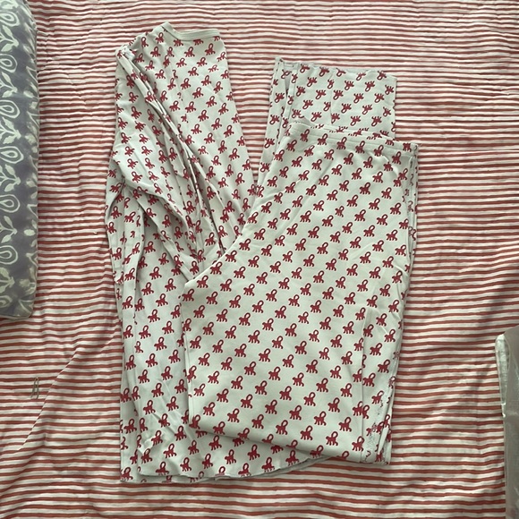 Pajama set - Picture 1 of 2